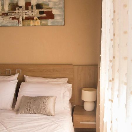 La Riviera Apart otel Fernando de la Mora Dış mekan fotoğraf