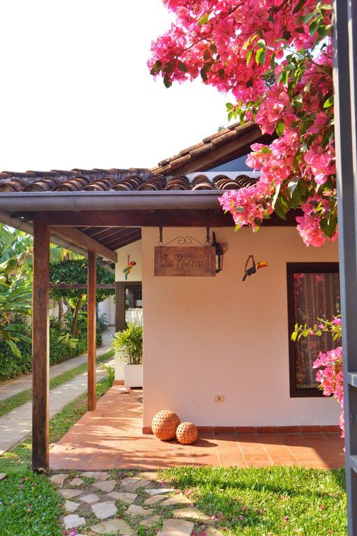 La Riviera Apart otel Fernando de la Mora Dış mekan fotoğraf