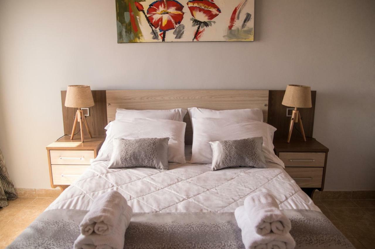 La Riviera Apart otel Fernando de la Mora Dış mekan fotoğraf